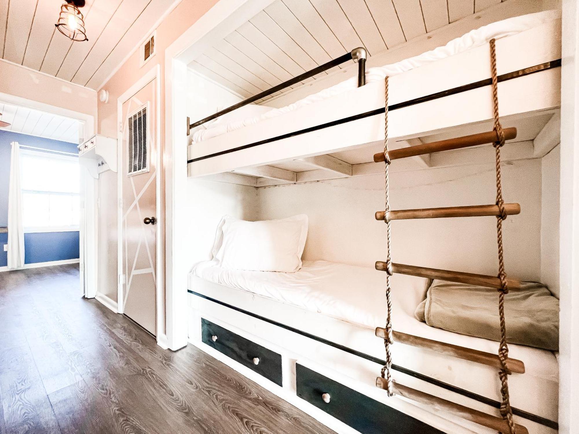 Cozy Beach Condo Sleeps 6 Pool Carolina Beach Ngoại thất bức ảnh